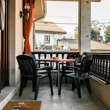 El Doce Del Ferial Villa Solares Kültér fotó